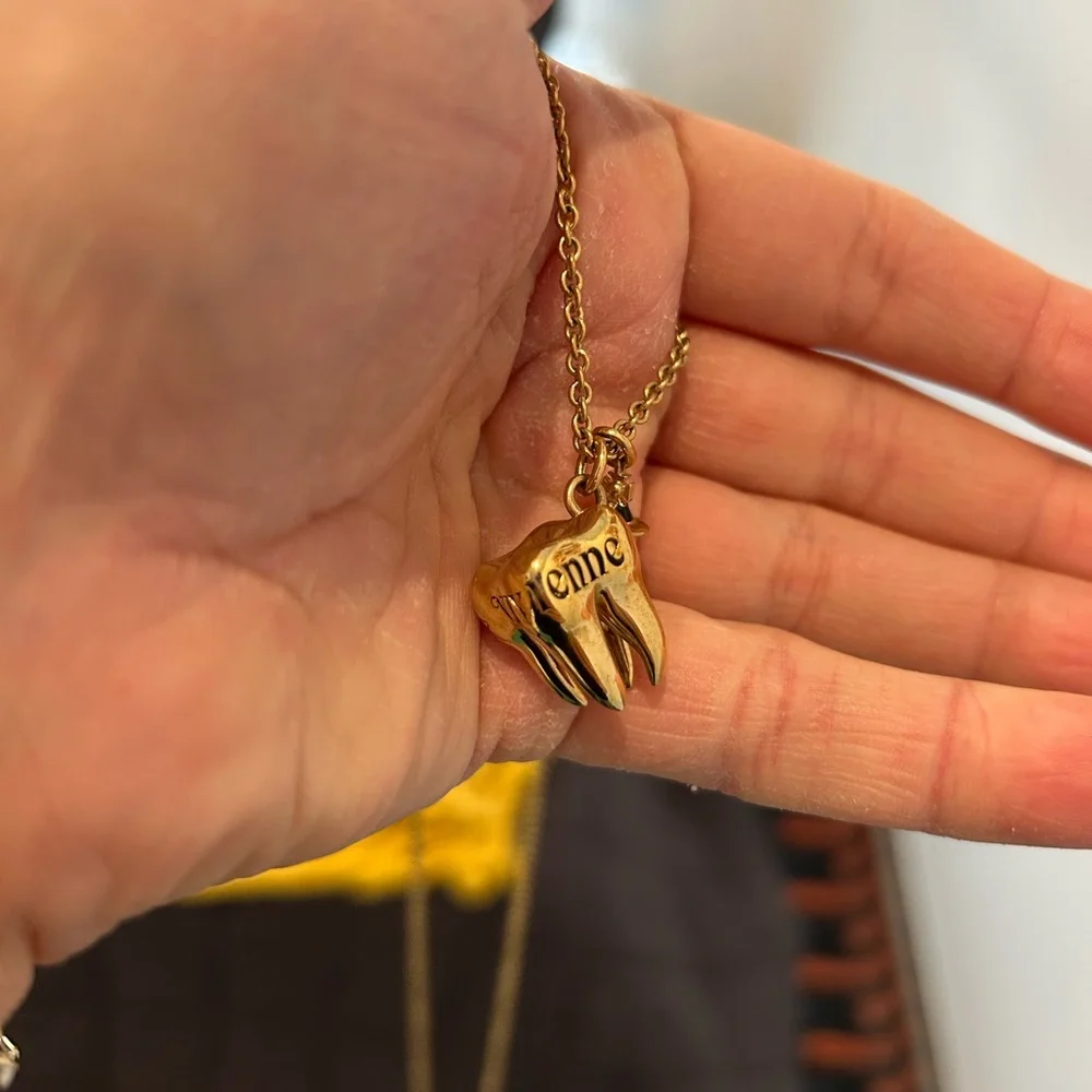 Vivienne Westwood Gold Tooth Pendant Necklace - Picture 3 of 3